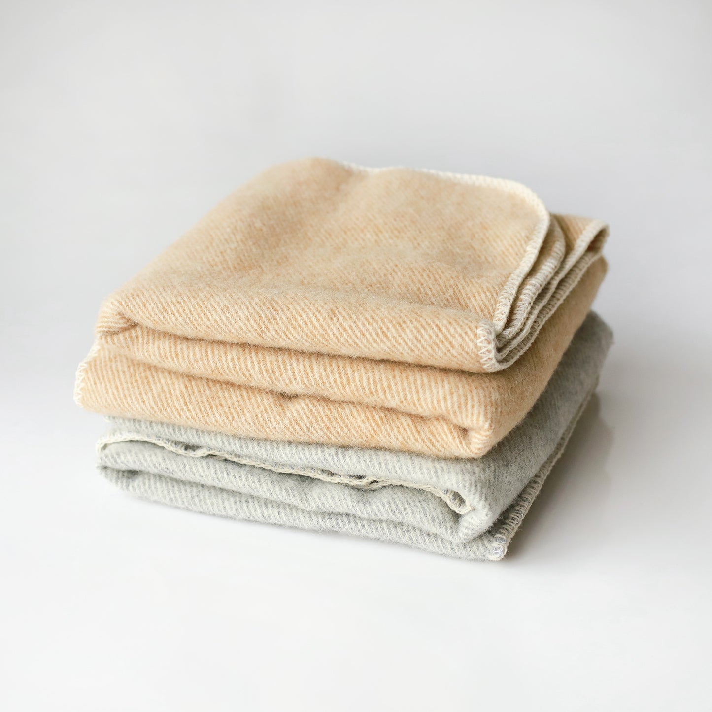 Luxury 100% Wool Blankets